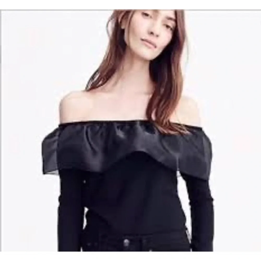 J. Crew Black Off The Shoulder Ruffle Long Sleeve Top Size‎ M
